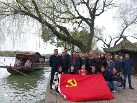 clip_image004.jpg 05367d5f8e8fb422d83b35bd58e9576